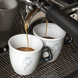 Banner Holunderhof-Café geöffnet