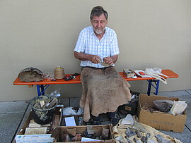 Banner Ferienaktion Steinzeit-Workshop mit Lothar Breinl