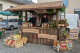 Banner 32. Hundinger Apfelmarkt am Erntedanksonntag