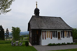 Banner Maiandacht mit unserem geistlichen Beirat Prälat Ludwig Limbrunner anschließend Einkehr